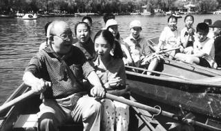 让我们荡起双桨舞蹈